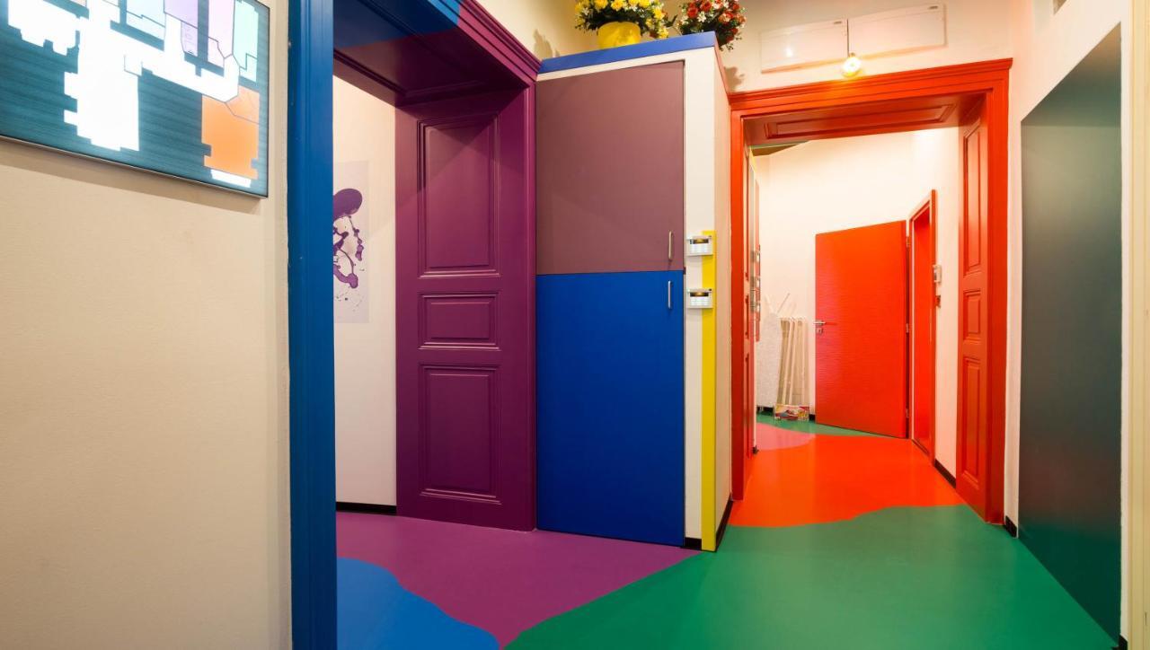 Colours - Your 7 Colour Experience In Centre Of * Praha