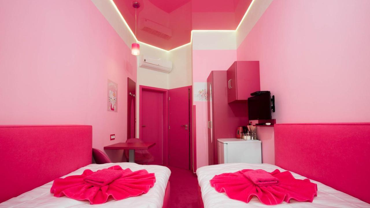 Colours - Your 7 Colour Experience In Centre Of * Praha