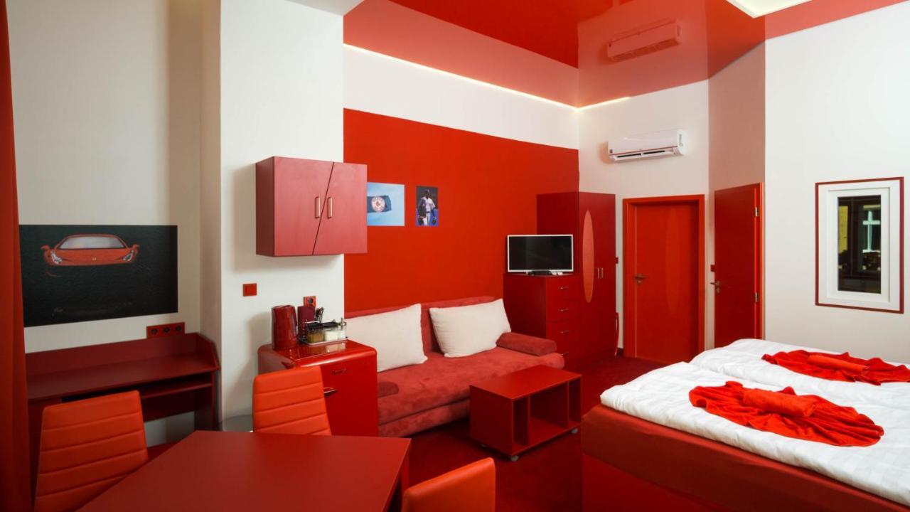 Colours - Your 7 Colour Experience In Centre Of * Praha